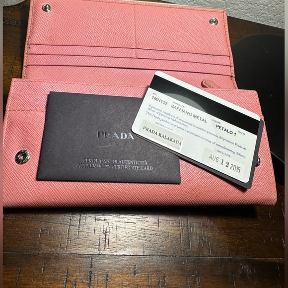 Prada Saffiano Pink Long Leather Wallet - Picture 3 of 16